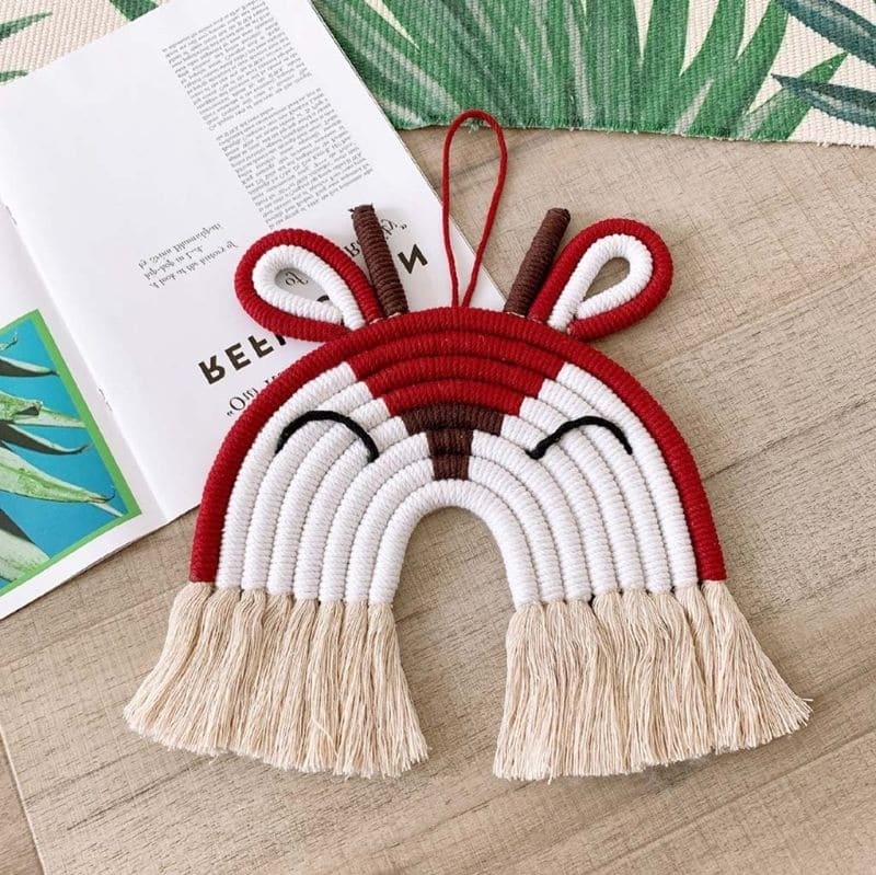 Arc-en-ciel macramé Arc-en-ciel Macramé : Décoration Bébé Élégante