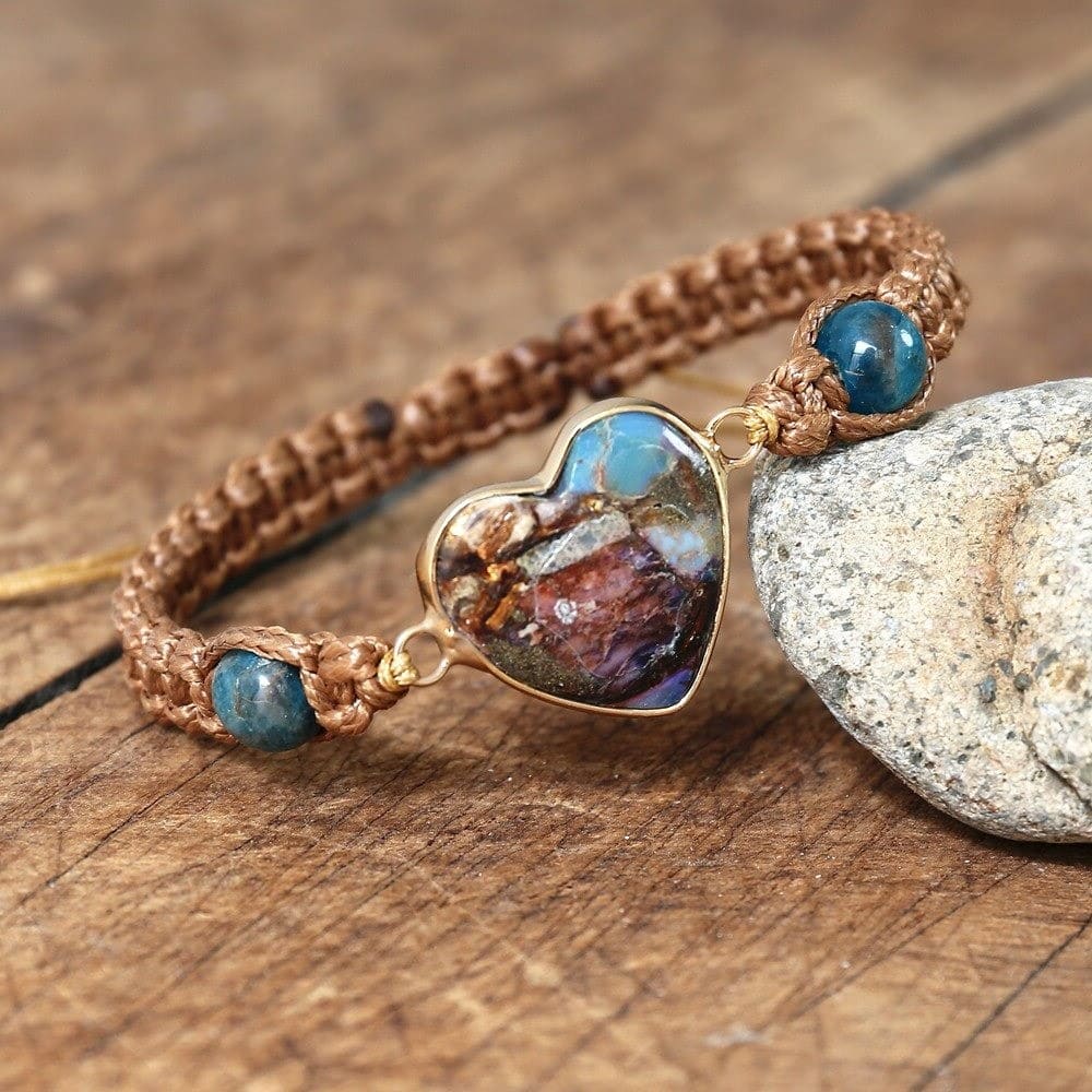 Bracelet Macramé Cœur en Macramé : Bracelet Élégance Artisanale